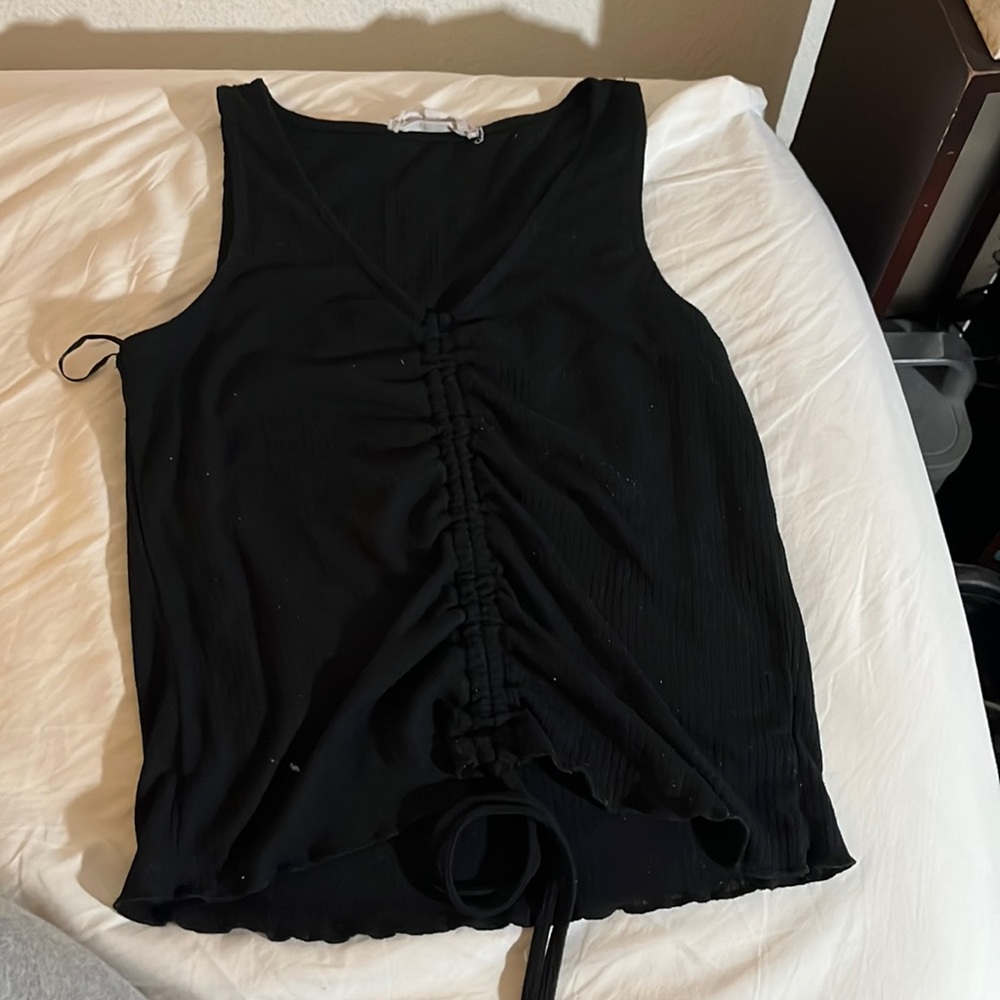 PINK ROSE V neck sleeveless black crop top